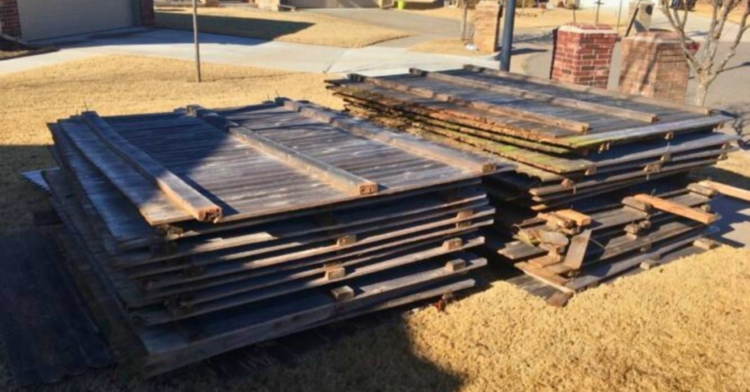Fence demo and haul away