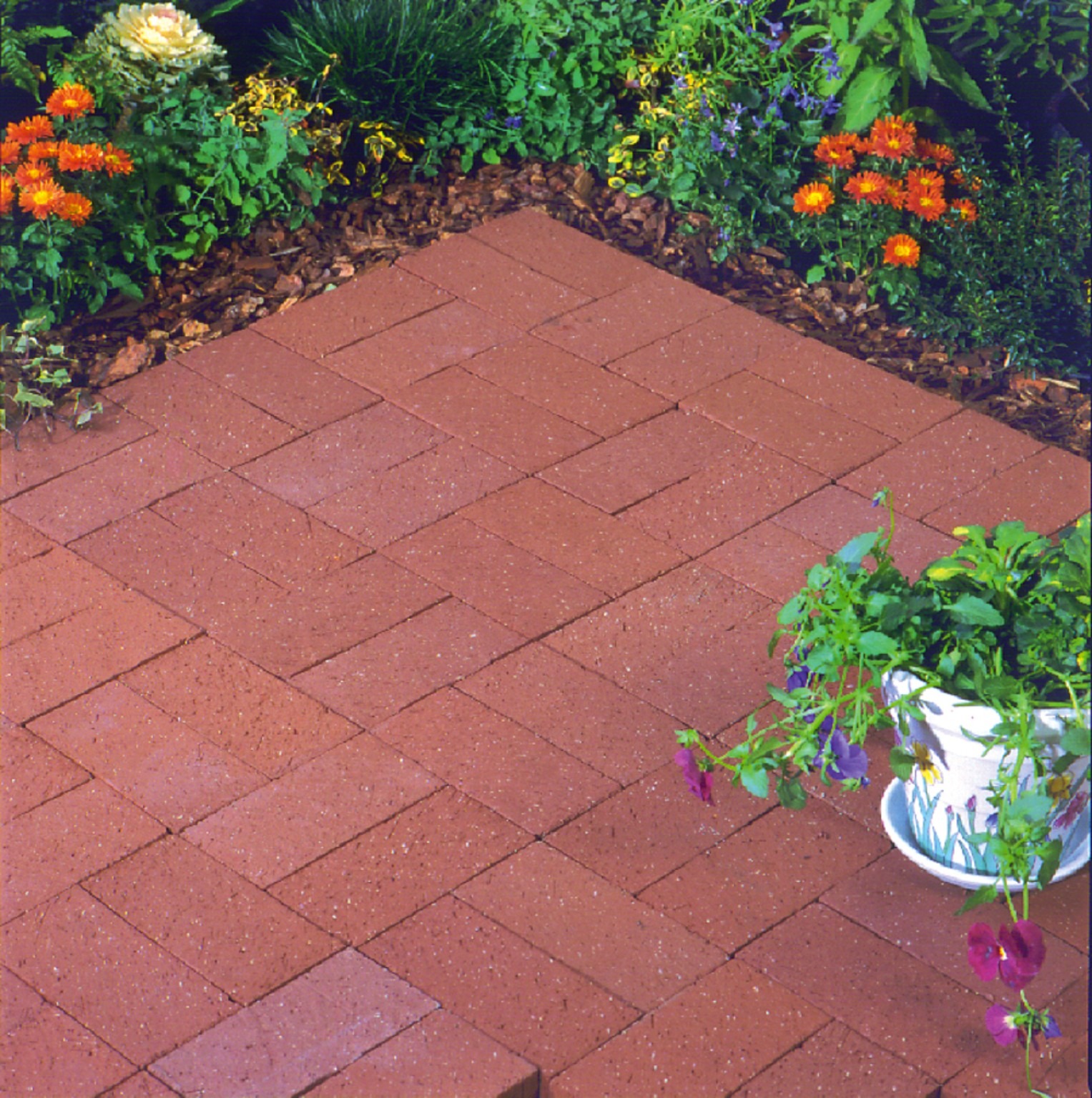 Red brick paver color